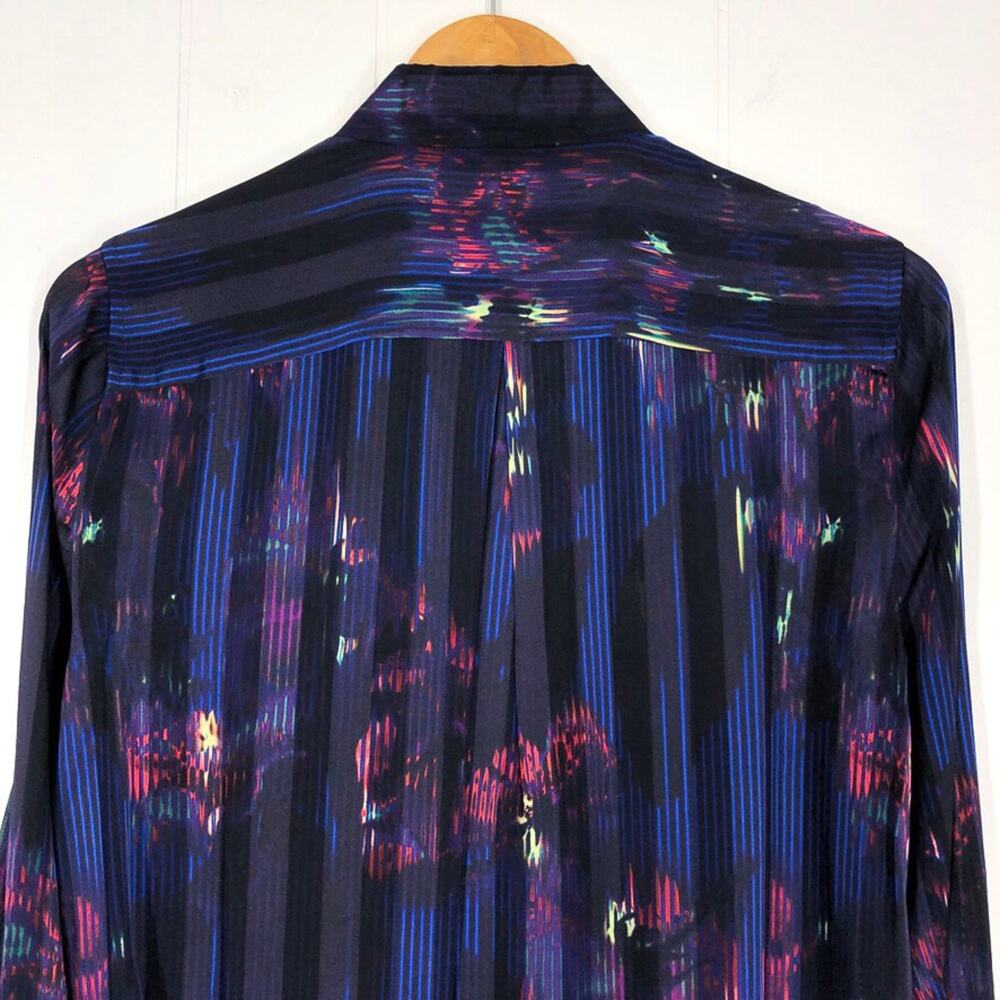 Equipment Sheer Silk Blend Button Front Blouse Abstract Stripe Size Small Blue - Picture 9 of 15